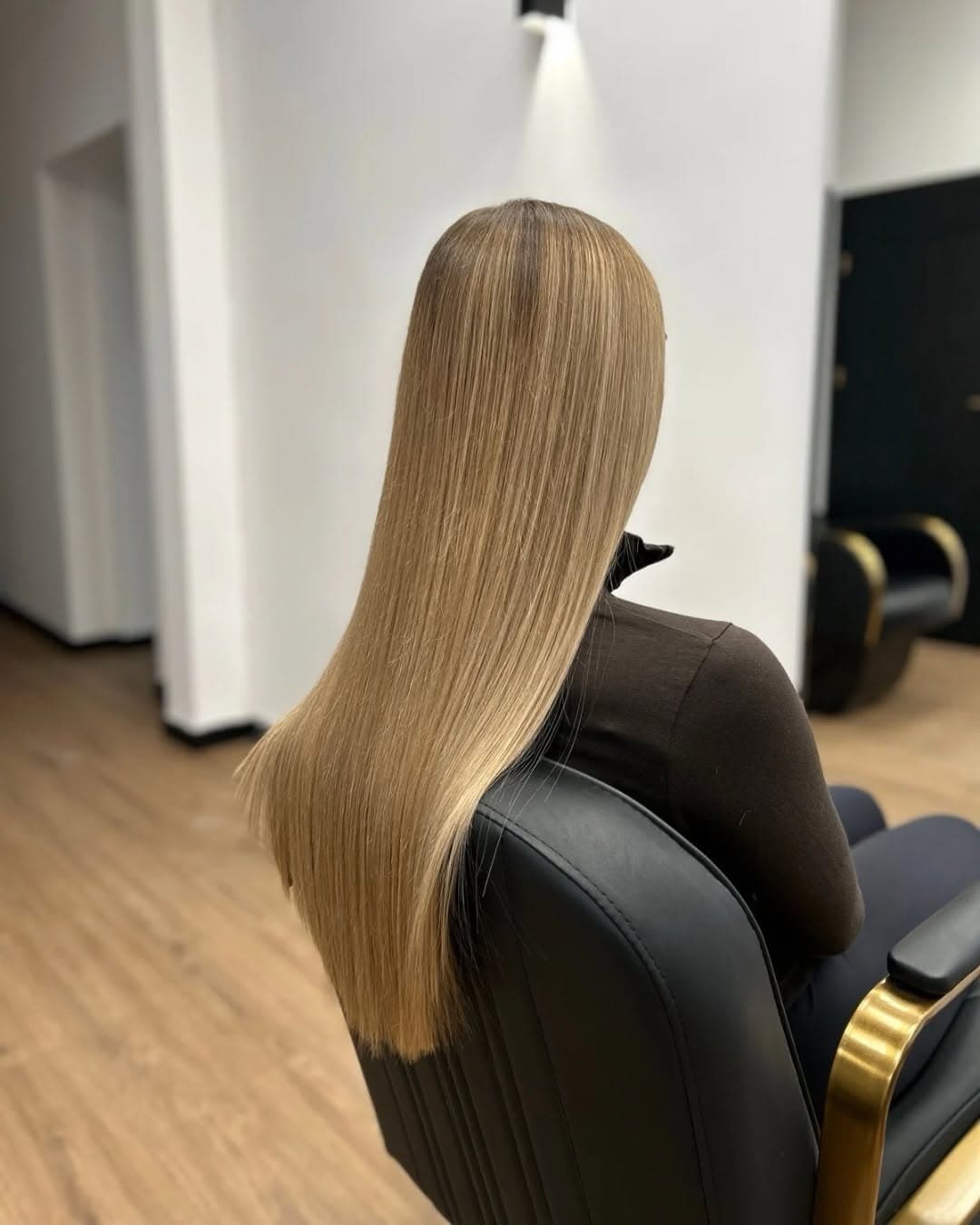 Fryzjer i koloryzacja — realizacja 2 w OLYMP Beauty House